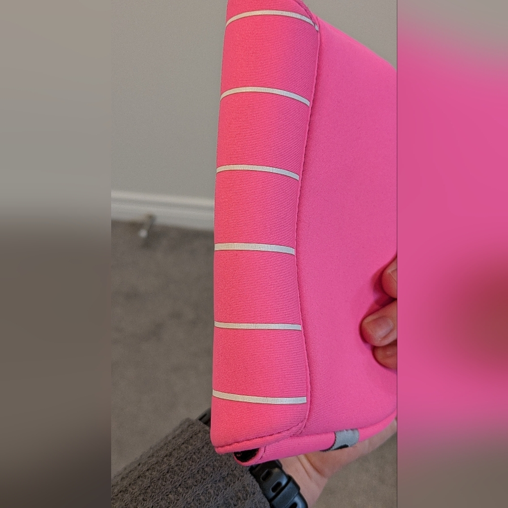 Pink Tech Accessory Pouch - Picture 6 of 6